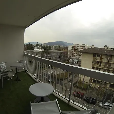 Apartment Sweet *