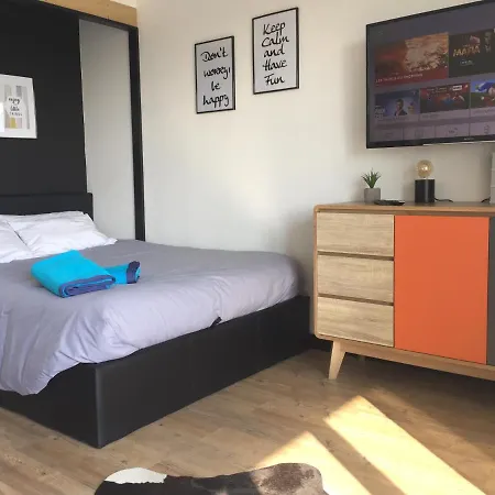 Apartment Sweet *